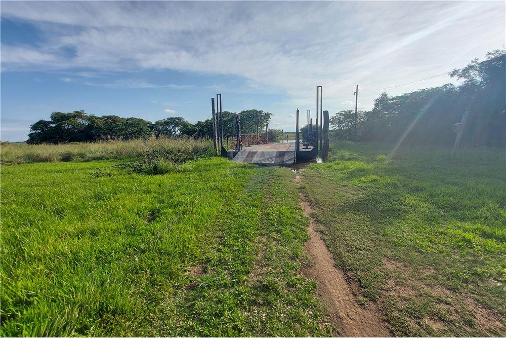 Vendo Estancia con mejoras para uso Ganadero — foto 2