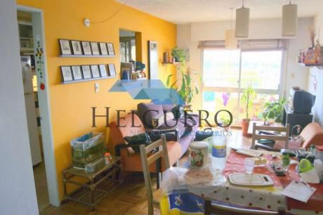 Apto 2 Dorm. 60 M2 Piso 7 C/balcón Sobre L. A.de Herrera