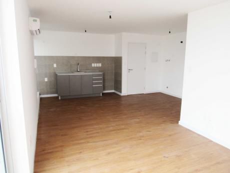 Alquile Apartamento De 2 Dormitorios A Estrenar