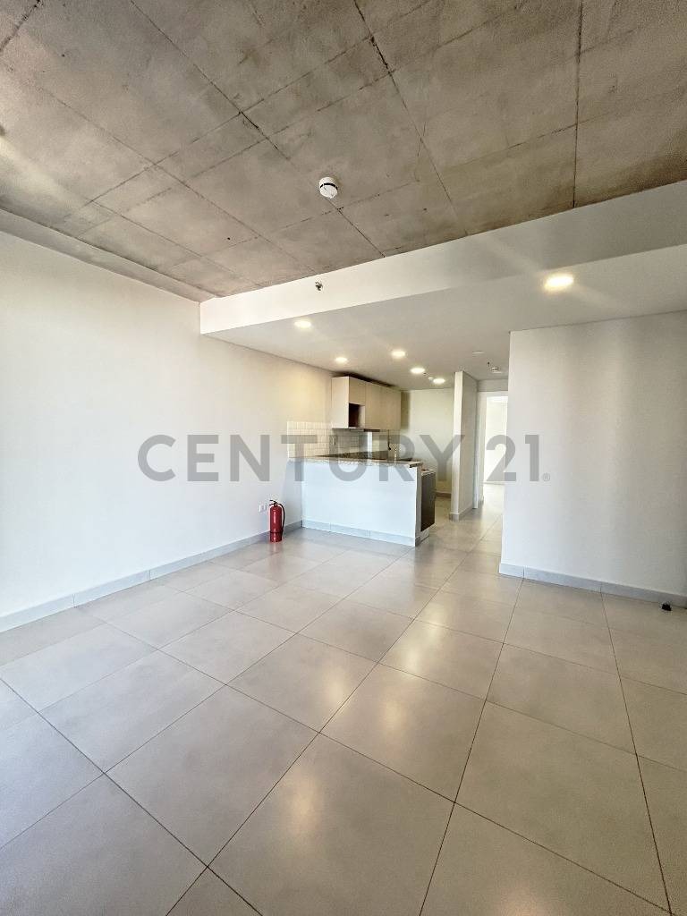 Alquilo depto de 1 dormitorio con cochera en Be Live Frances - Barrio Jara — foto 3