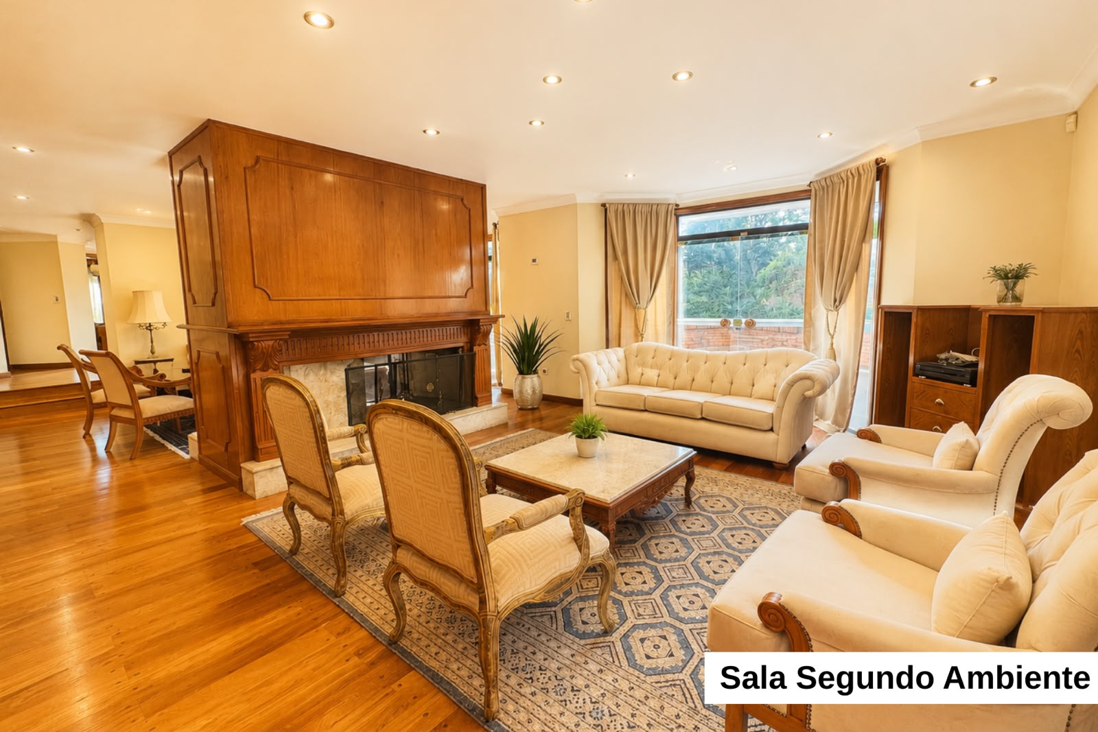 EN VENTA. RESIDENCIA EXCLUSIVA EN ASUNCION - foto 2