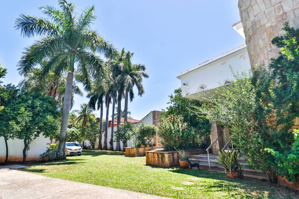 VENDO CASA DE 7 DORMITORIOS BARRIO MBURICADO EN ZONA SEMINARIO, ASUNCIÓN — foto 2