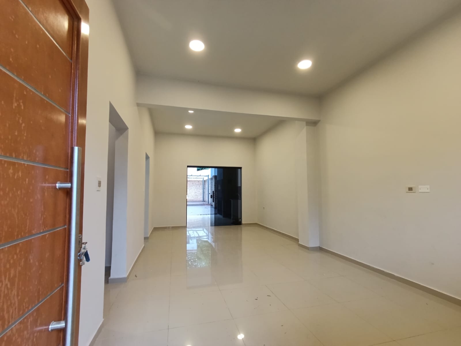 DUPLEX ALQUILER ZONA HIPERPUEBLO LAMBARE — foto 2