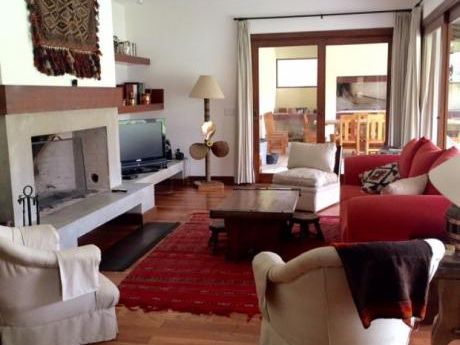Apartamentos, 5 Dorm. Y Servicio, San Nicolas- Barrio Privado (canelones)