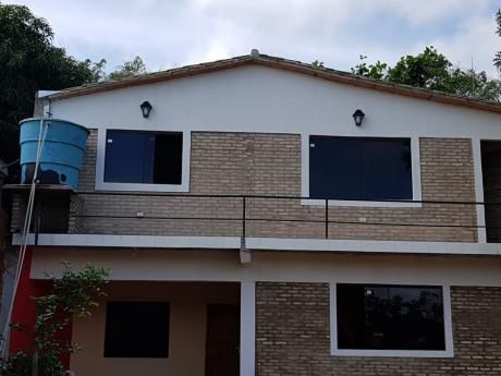 Alquilo Casa A Estrenar