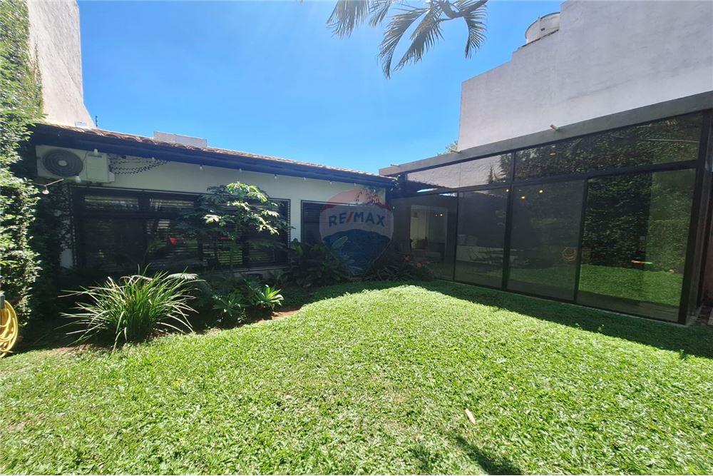 Casa en alquiler en Villa Morra