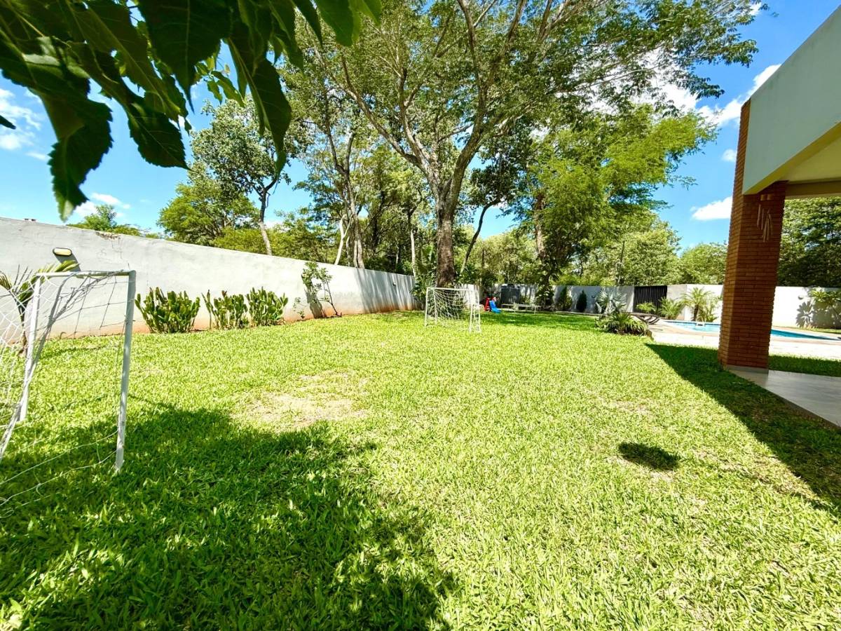Casa en Venta 3 dormitorios - San Bernardino, Cordillera — foto 3