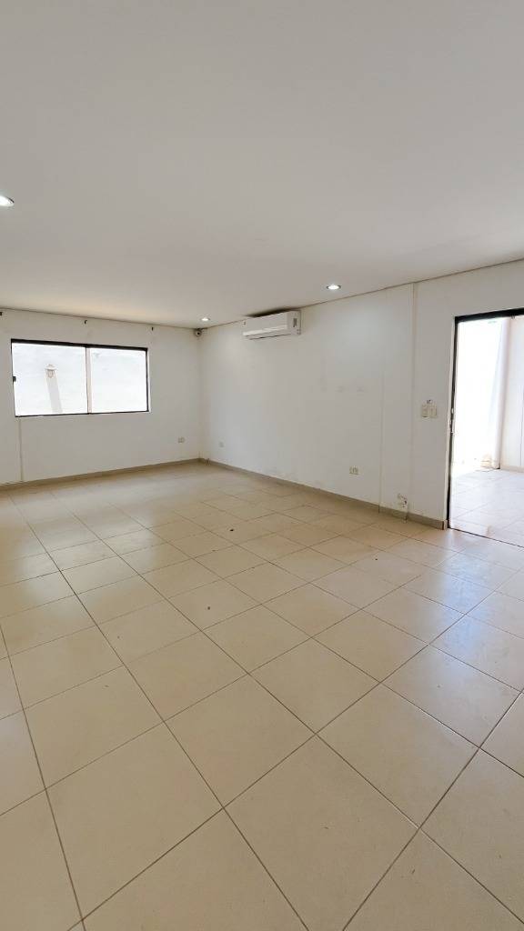 Alquilo Casa en Luque - Laurelty (Z/ Av. Andrés Insfran) — foto 2