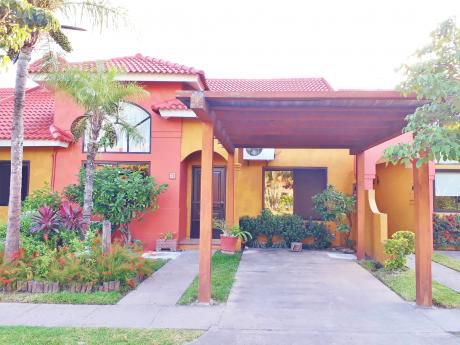 Casa En Alquiler En Condominio Cerrado, 4to Anillo Y Roca Y Coronado
