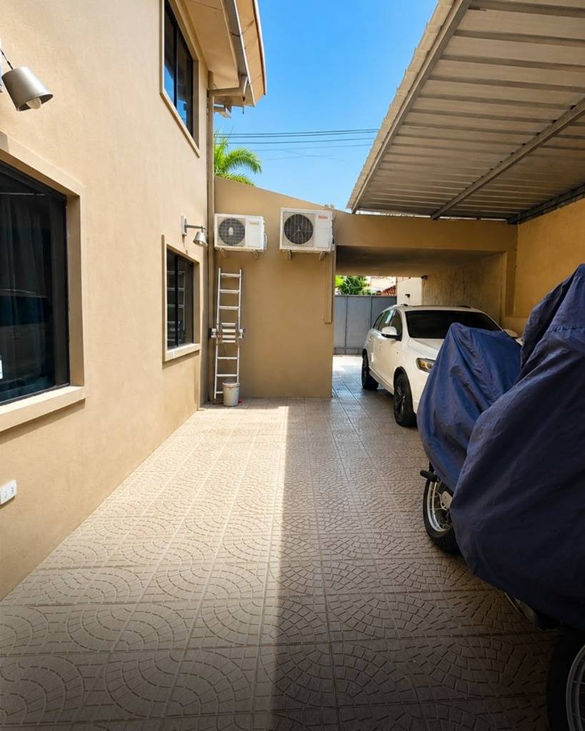 Casa 4 dorm. sobre Av. Genaro Romero | Cañada del Ybyray — foto 3