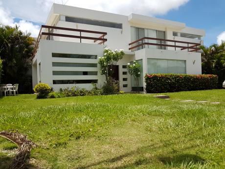 Alquiler Casa Urubo