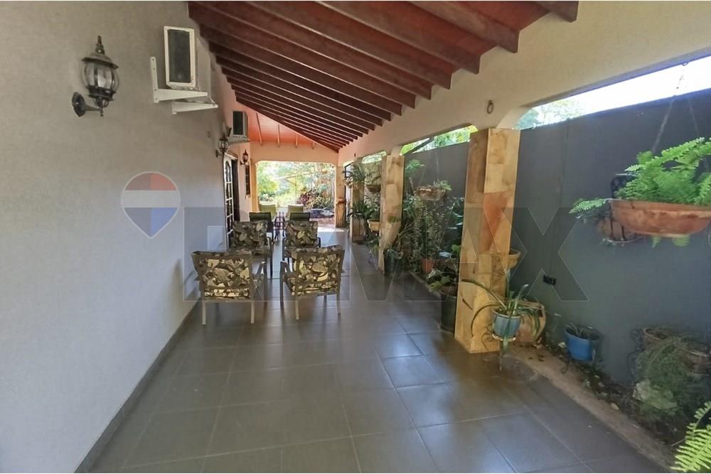 Casa - Alquiler - Luque, Paraguay — foto 3