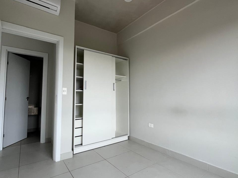 alquilo moderno departamento en alquiler en Villa Ofelia — foto 2
