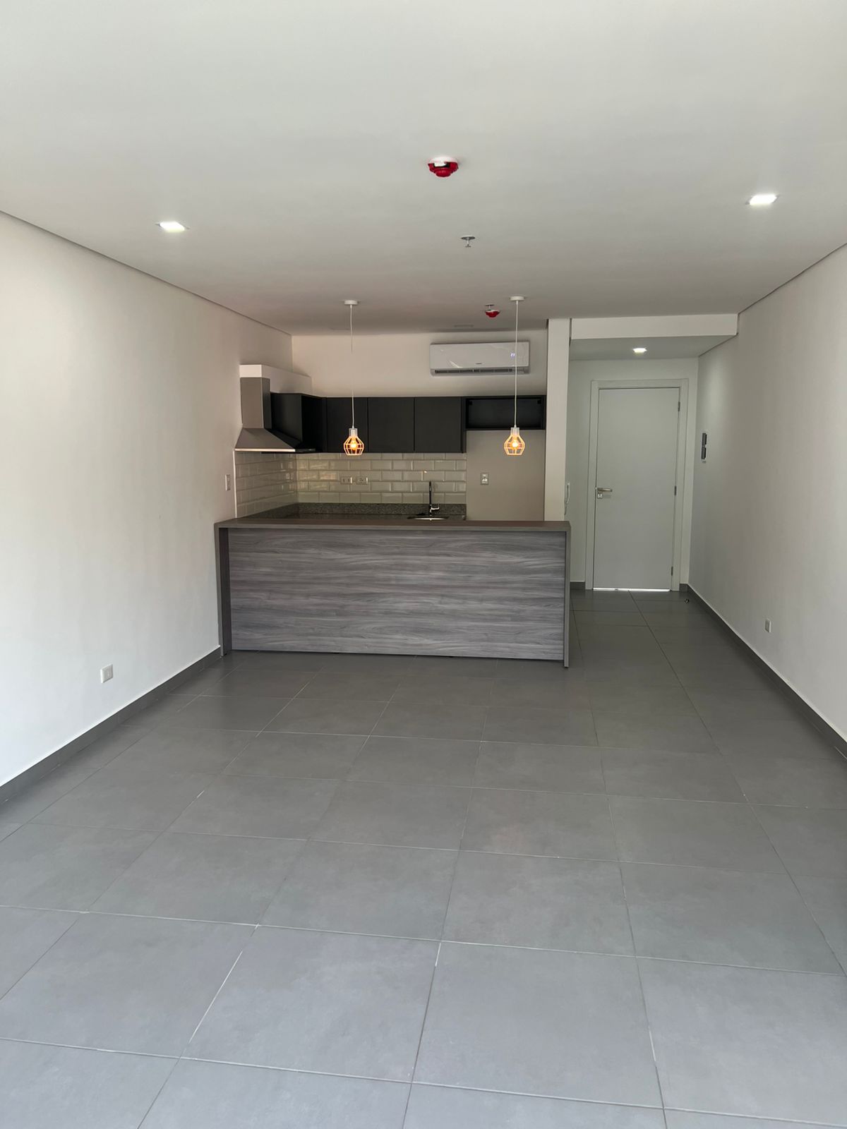 Alquilo Departamento en Ykua Sati a minutos del Eje Corporativo — foto 2