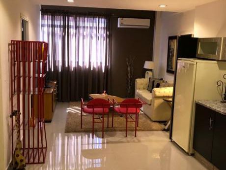 Departamento Amoblado De 2 Habitaciones En El Centro