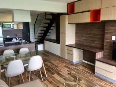 Departamento De 2 Dormitorios Amoblado En Alquiler En 1200$us(negociable)