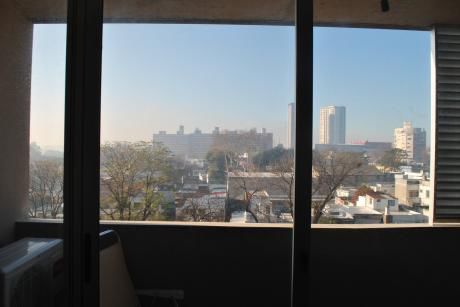 Amplio Apartamento Con Cochera Fija! Cerca Nuevo Centro