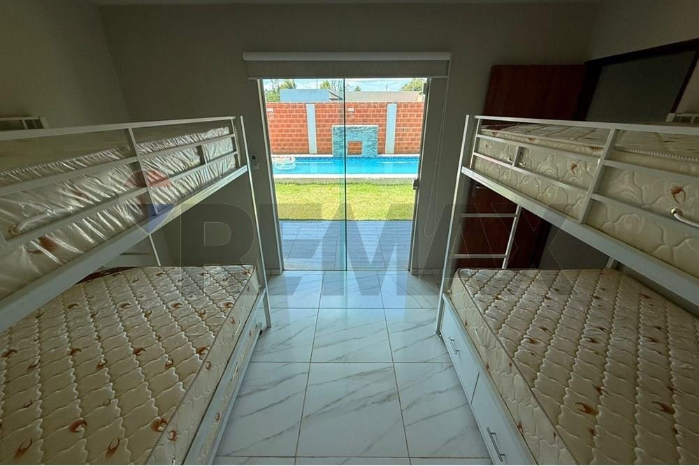 Casa - Alquiler - San Bernardino, Paraguay — foto 2