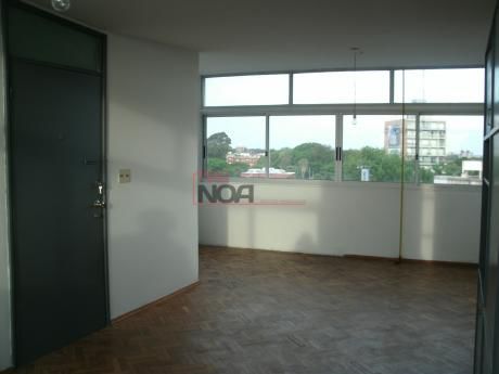 Piso Alto!! Hermosa Vista, Cerca Parque Batlle