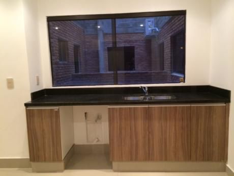 Vendo Amplio Departamento – Zona Primer Pdte