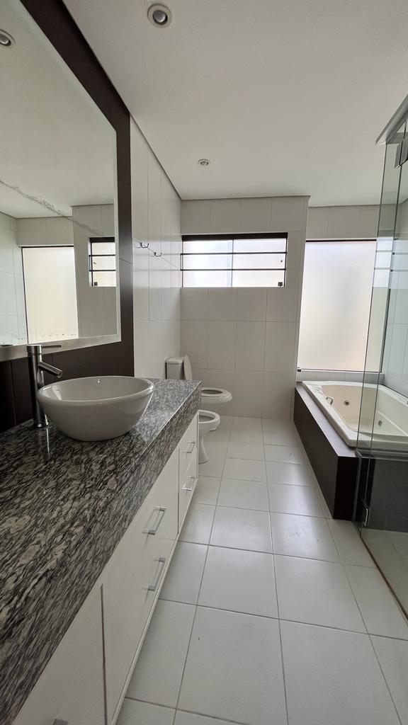 Casa Pareada Zona Mburucuya — foto 3