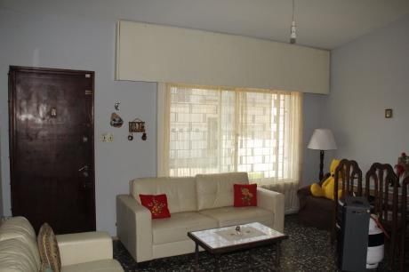 Gran Oportunidad!!! Casa En Buceo.