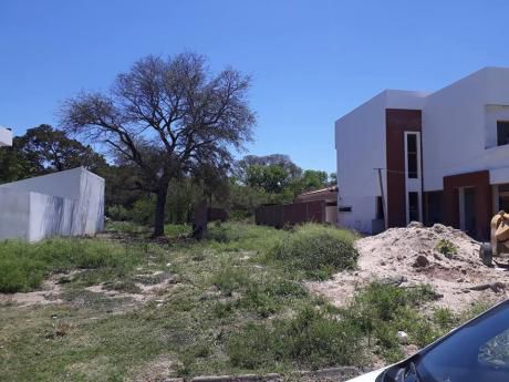 Lote En Urbanización Cerrada