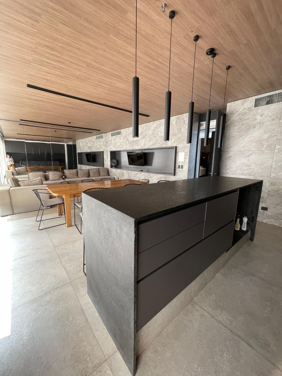 VENDO MONOAMBIENTE AMOBLADO MET SANTA TERESA — foto 2