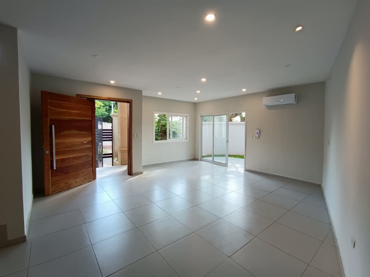 Vendo amplio duplex a estrenar en Sajonia. — foto 3