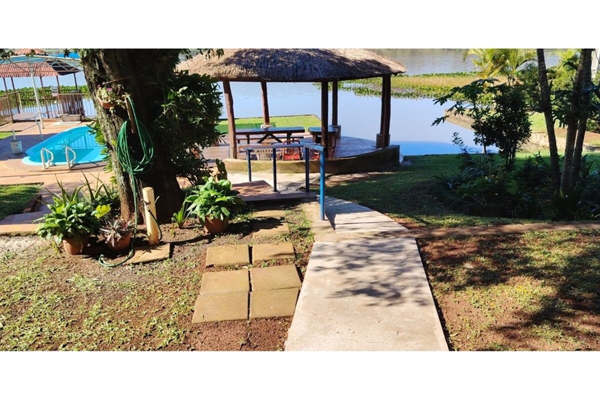 Vendo CASA QUINTA en HERNANDARIAS, ALTO PARANÁ — foto 2