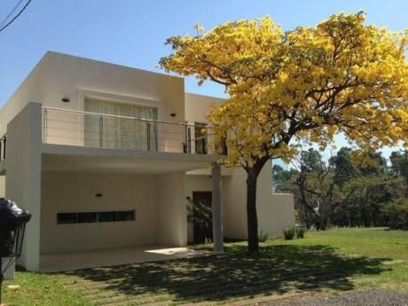 Alquilo Casa Exclusiva En Barrio Cerrado Luque