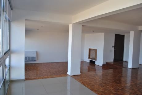 Gran Apartamento Frente Al Mar - Punta Carretas!