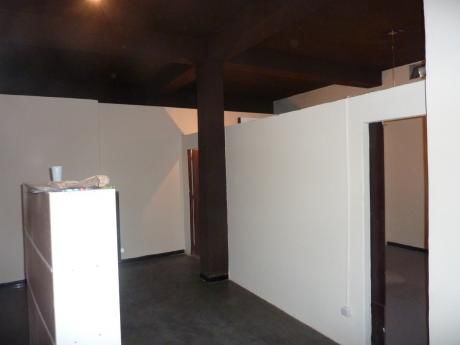 Apartamento Tipo Casa En La Comercial!