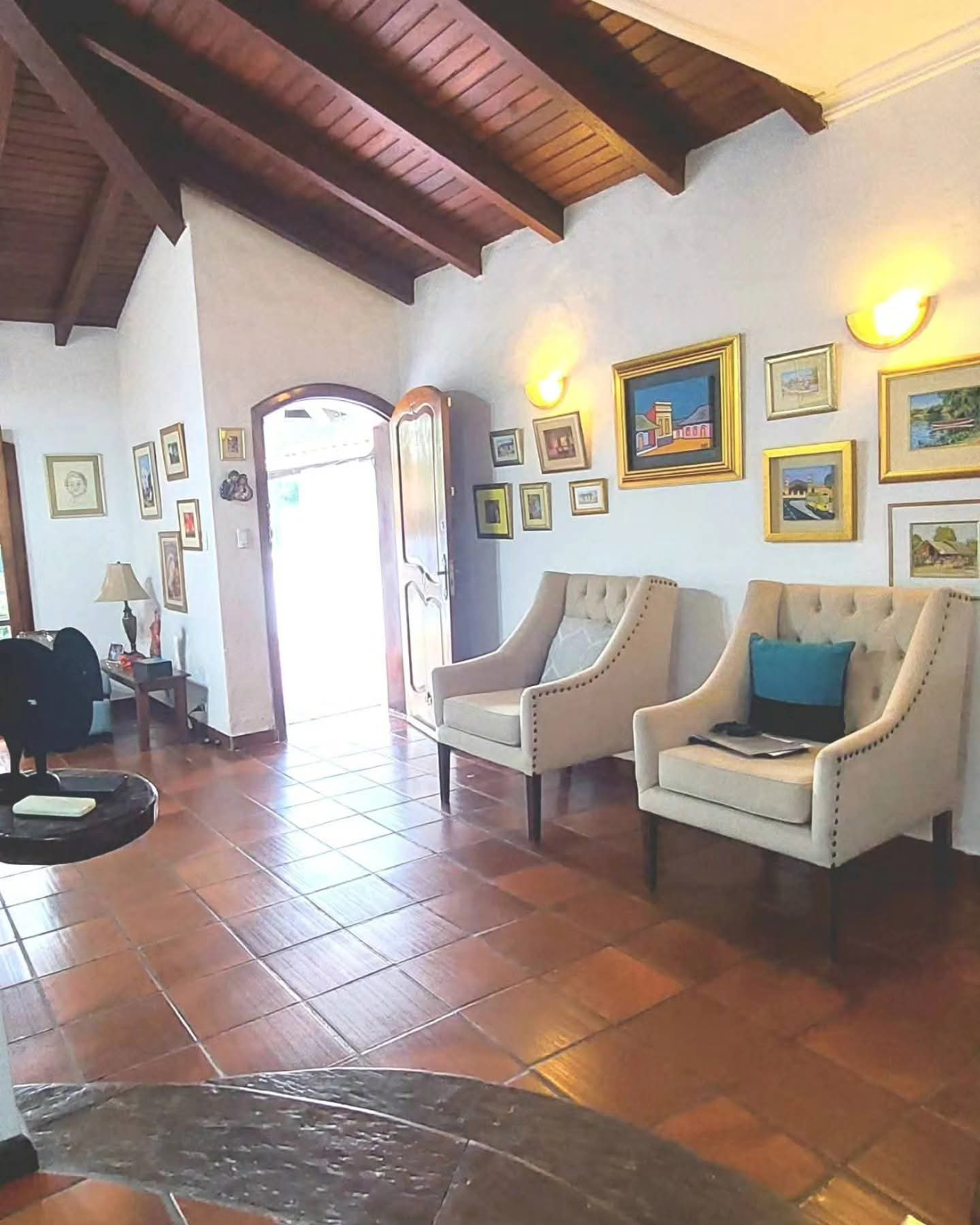 Casa en venta en Las Mercedes, Asunción — foto 2