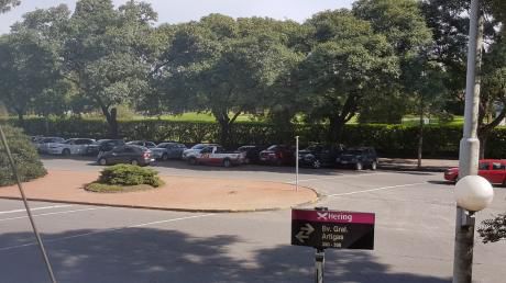 Venta Apartamento En El Punta Carretas Golf