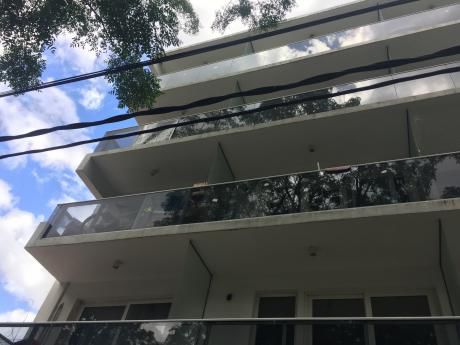 Inmejorable Precio. Un Dormitorio, Al Frente Con Gge