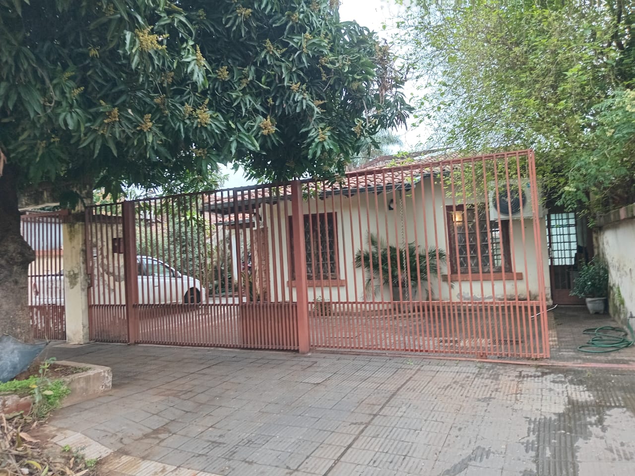 AMPLIA CASA EN LAMBARÉ — foto 3