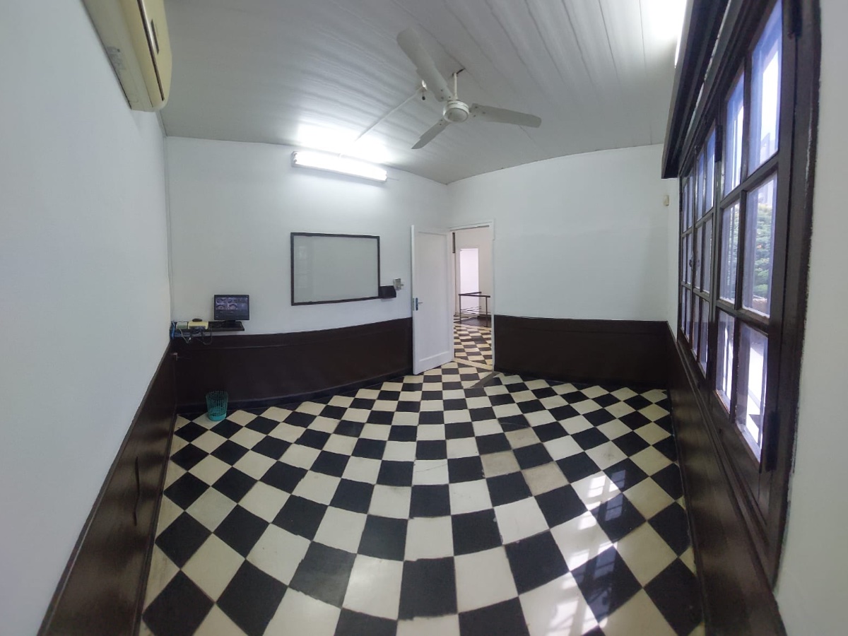 Alquilo Oficina en segundo piso en el Barrio Ciudad Nueva de Asunción — foto 3