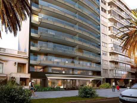 Estrene En Diciembre 2017 Alfa Tower!primer Piso,patio Y Piscina Exclusiva.3 Gge