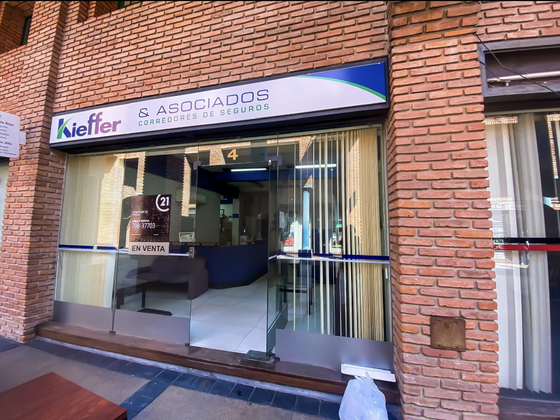 Oficina En Venta - Frente Al Hospital De Niños - Galeria Los Arcos