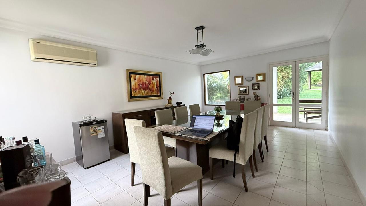 EN ALQUILER / VENTA – RESIDENCIA DE ALTO NIVEL EN PARQUES DEL YACHT, LAMBARÉ — foto 3