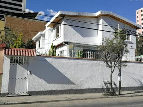 Hermosa Casa En Obrajes