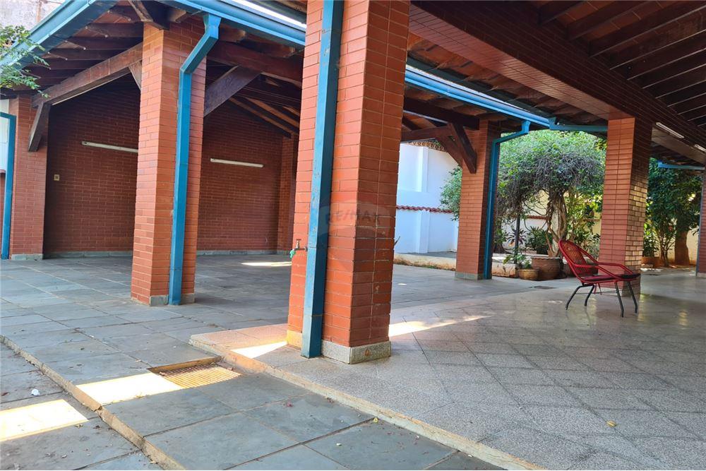 Vendo terreno a pasos de Casa Rica Los Laureles — foto 3