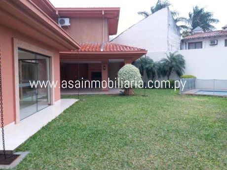 Hermosa Residencia En Condominio Con 4 Suites