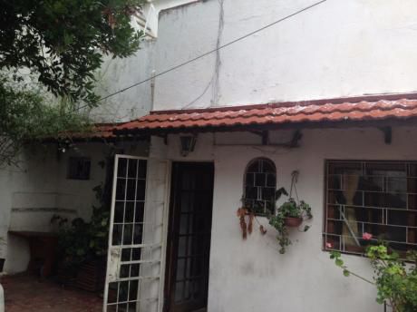 Orden De Vender!!!gran Casa Sobre Avenida 3 Dormitorios Y Garaje