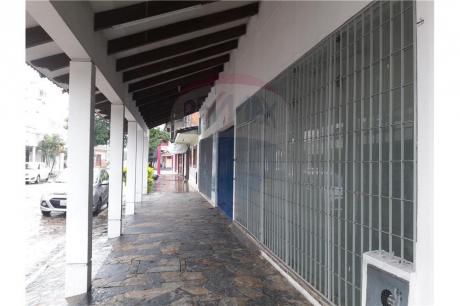 Céntrico Y Cómodo Local En Alquiler