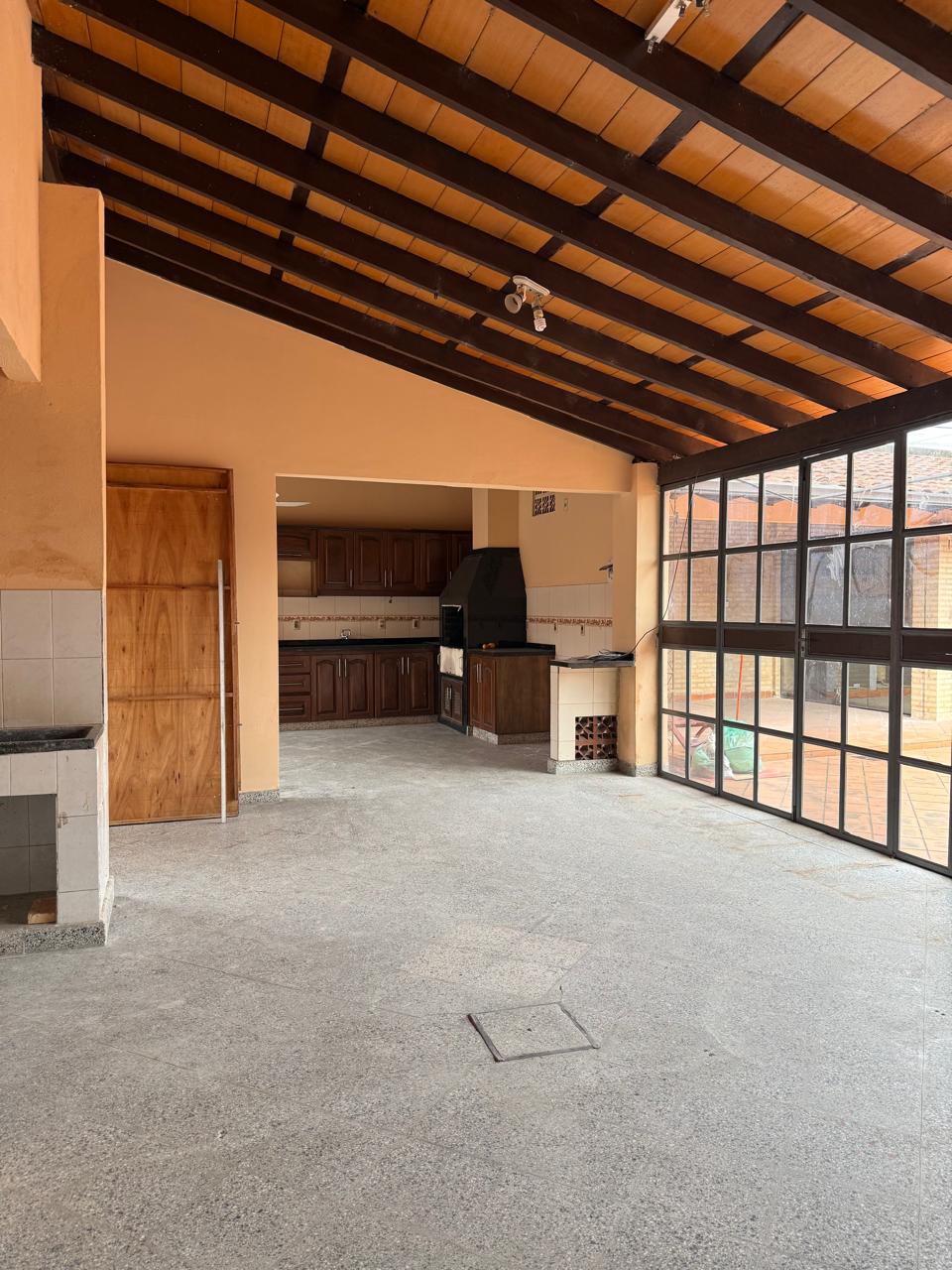 Alquilo Casa barrio San Isidro para oficina ,centro médico ,o casa de familia — foto 3