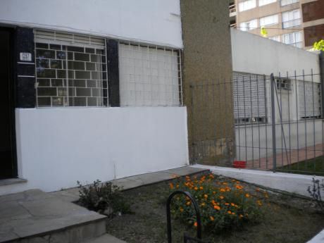 En Planta Baja, Marco Bruto Esquina Placido Ellauri