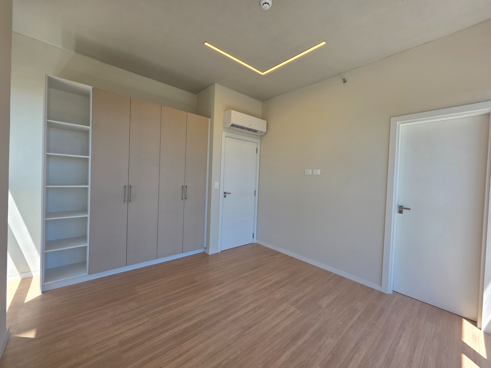 En Venta Departamento 2 Habitaciones A Estrenar, En Petra Tower - foto 4