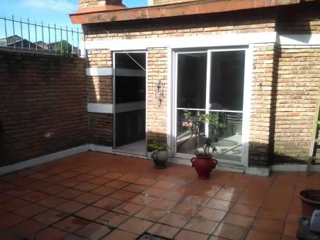 Luminosa Vivienda En Capurro